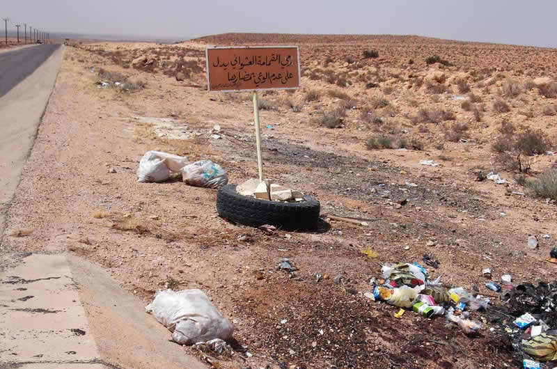 roadside rubbish dumpping warning