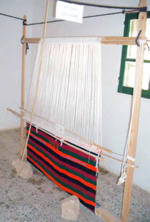 weaving stand