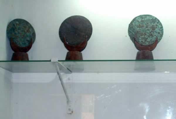 bronze mirrors punic