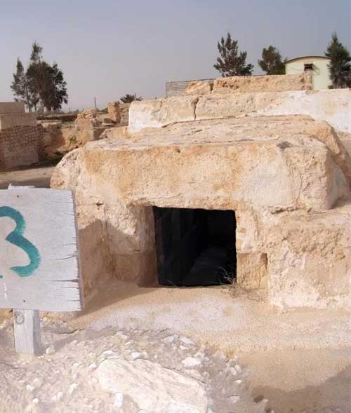 abu kammash archaeological tomb