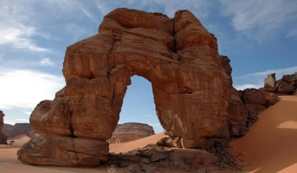 the natural arch, acacus