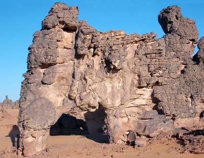 meghedet rock arch