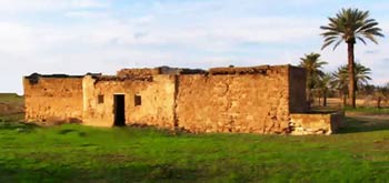 zuwarah mud brick house