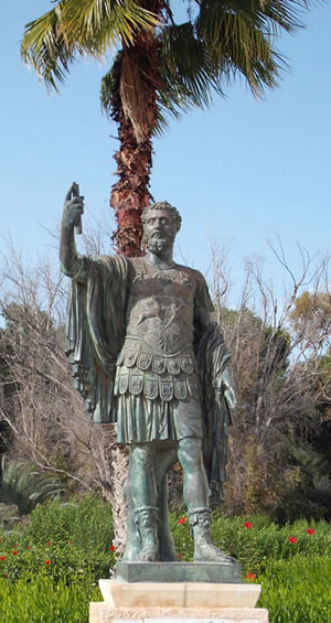 Commanding bronze statue of the Berber Roman emperor Septimius Severus