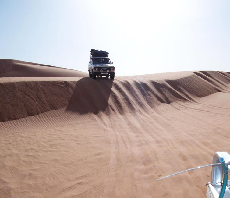 Along the sand track from Tkerkiba to the Awbari lakes