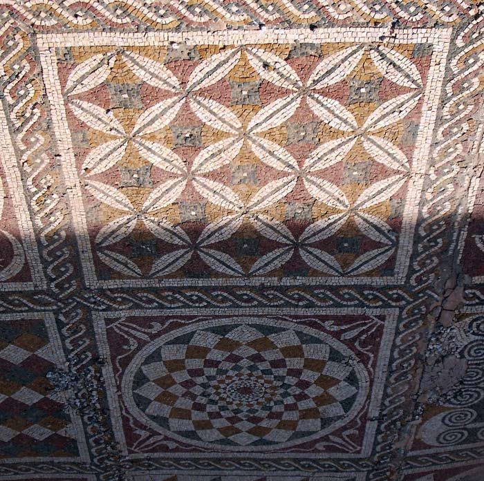 geometric and methametical design from the villa's fllor