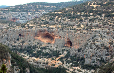 wadi al kuf caves