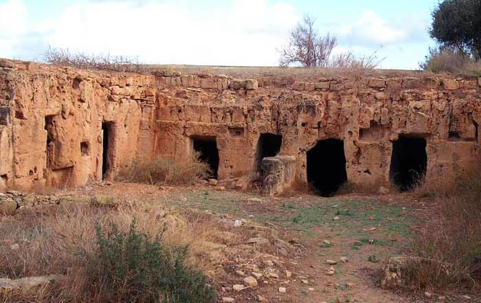 Tokra: caves or grottos