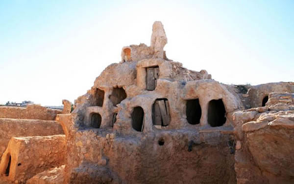 nalut castle top