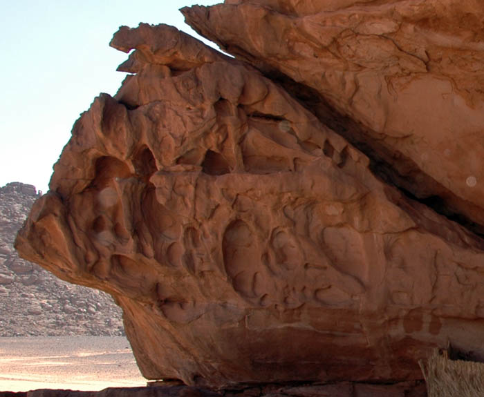 wind effects on acacus rocks